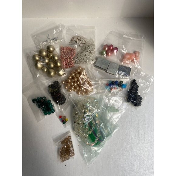 Mixed bead Lot Multiple Colors, Sizes, Stone, Crystal, Metal, Glass, Shell - Picture 1 of 7